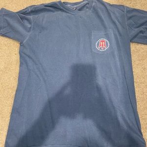 Barstool pocket tee